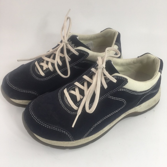 outdoor tennis shoes